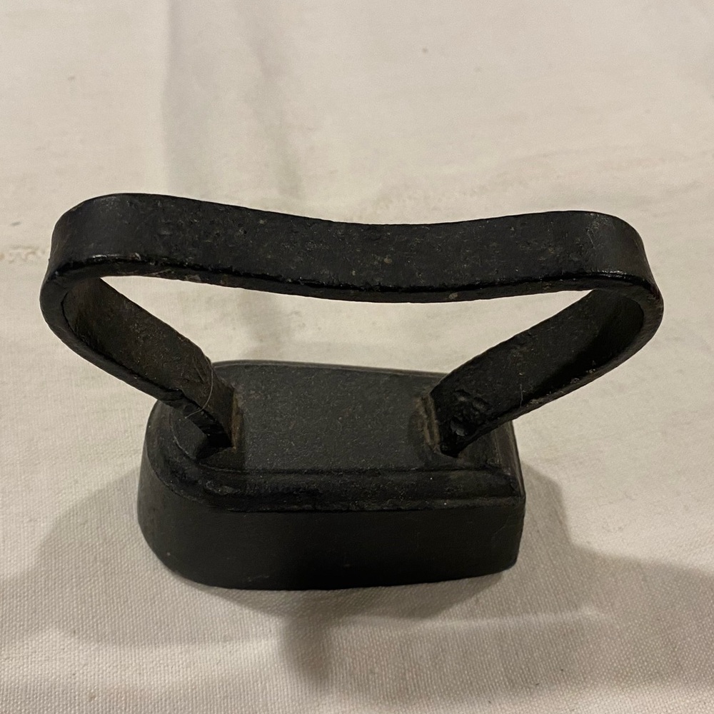 Antique / Vintage- iron - attention collectors